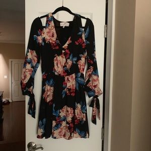 Charles Henry Cold Shoulder Floral Dress Size M